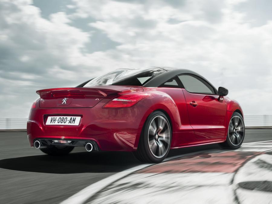  Peugeot RCZ R 2013 года  (фото 15 из 30)
